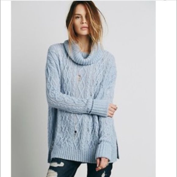 SOLD!!!  Free People Cable Knit turtleneck Sweater - Picture 1 of 3